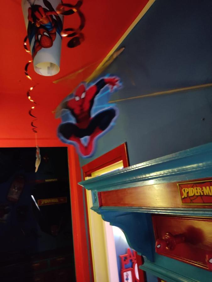 ホテル Spiderman House カターニア エクステリア 写真