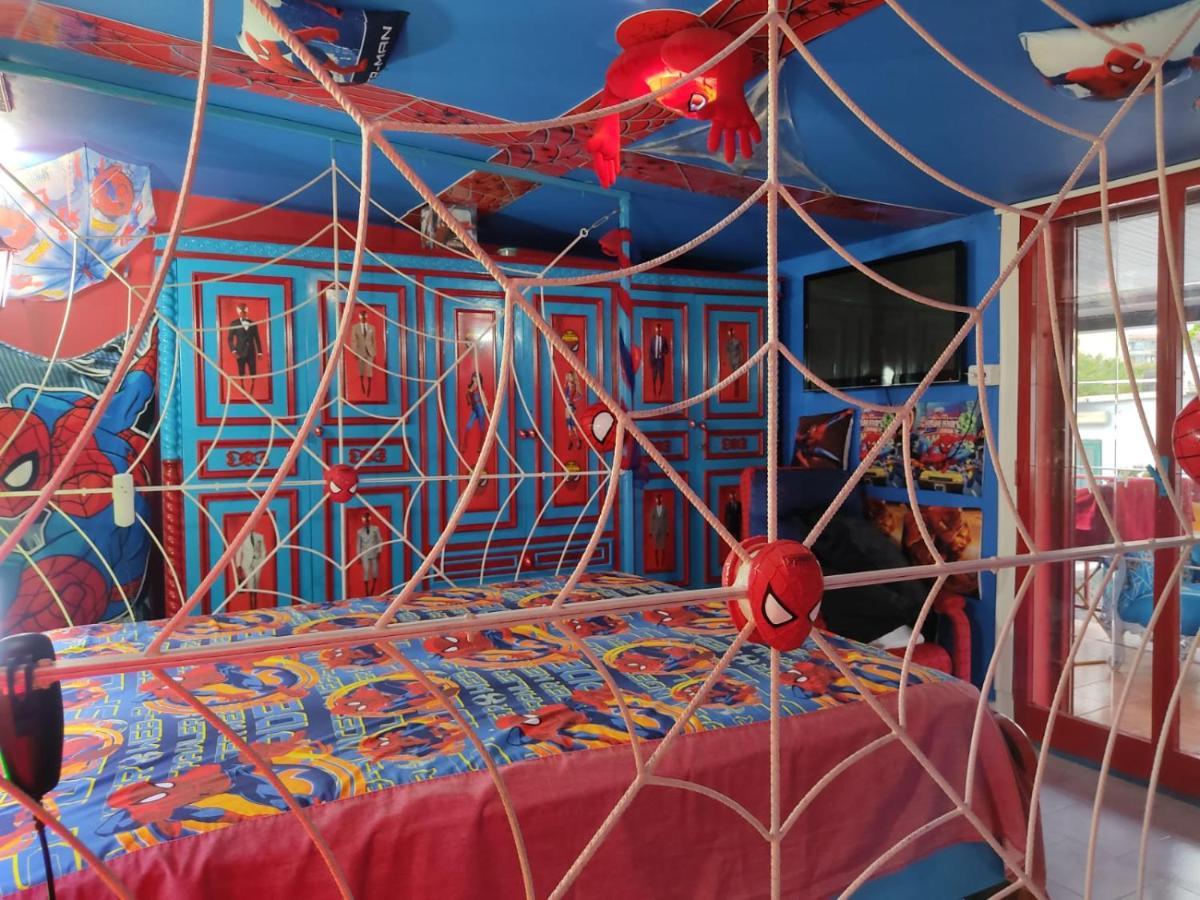 ホテル Spiderman House カターニア エクステリア 写真