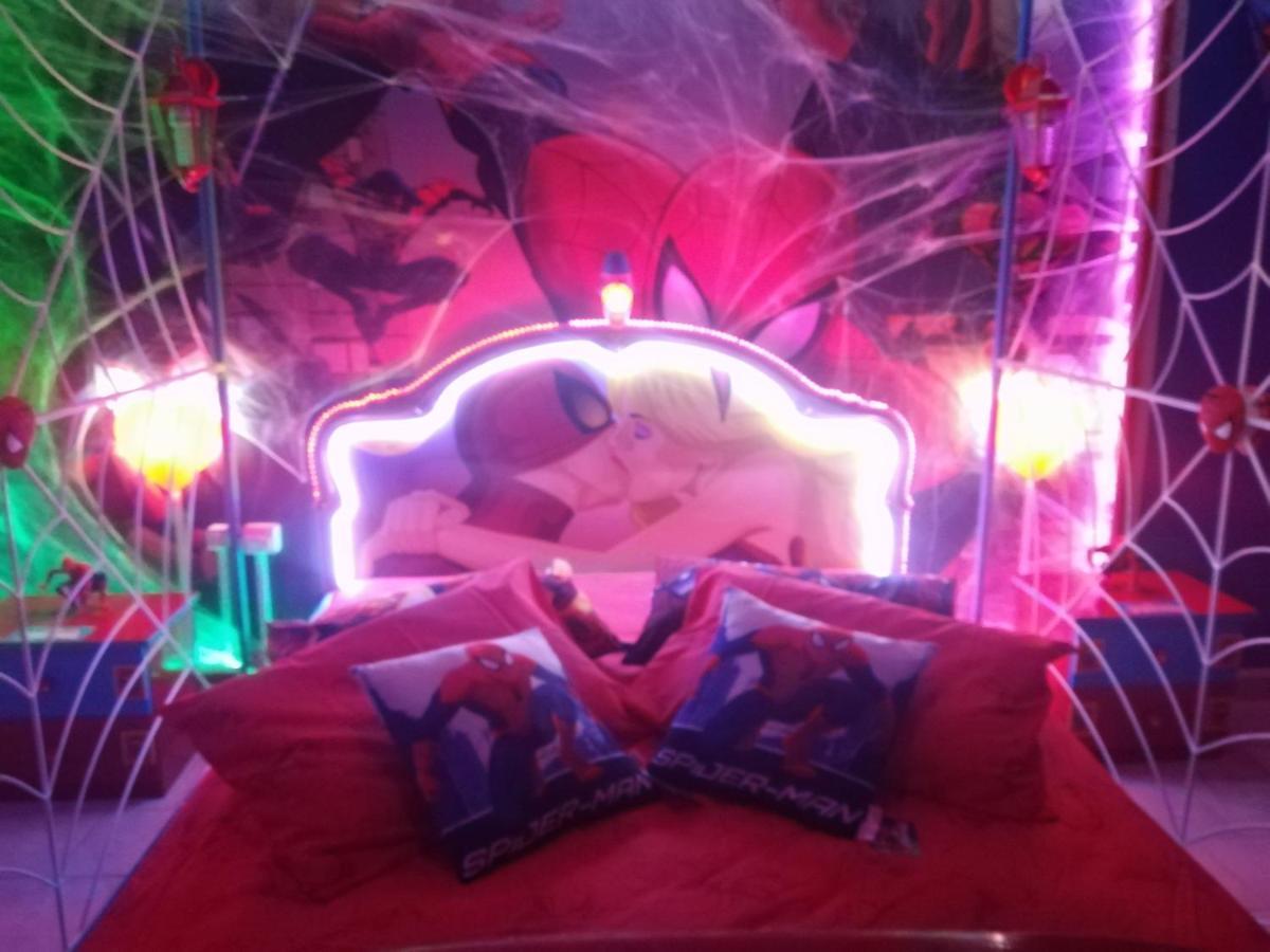 ホテル Spiderman House カターニア エクステリア 写真